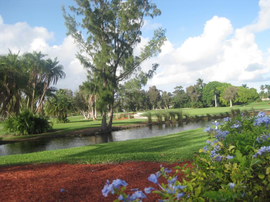 Hollywood Beach Golf Resort Kültér fotó